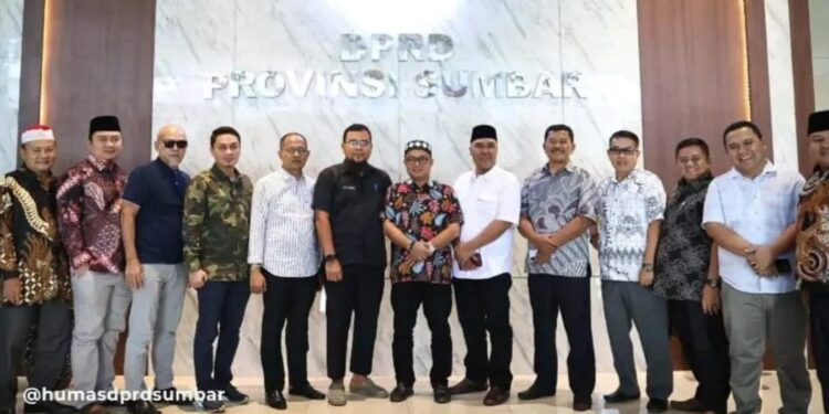 DPRD Sumbar Terima Kunjungan DPRD Pasaman Barat