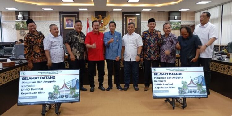 Komisi III DPRD Kepulauan Riau Lakukan Kunjungan Konsultasi ke DPRD Sumbar