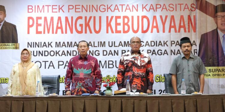 Buka Bimtek, Ketua DPRD Sumbar Sebut Kebudayaan Merupakan Magnet yang Dapat Menarik Wisatawan