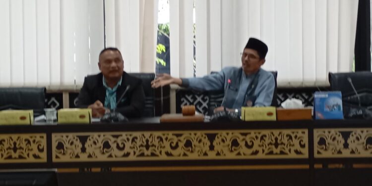 Komisi C DPRD Toba Kunjungi DPRD Sumbar