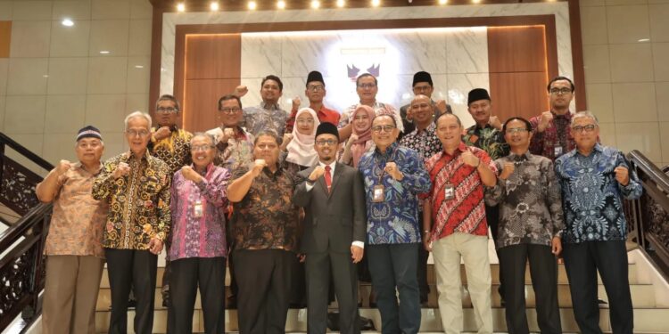 Supardi Ucapkan Terima Kasih Atas Kinerja Tim Ahli DPRD Majukan Sumbar