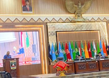 DPRD Sumbar Umumkan Pimpinan dan Tetapkan Fraksi-fraksi