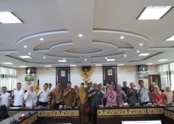 Formasi Tak Tersedia, Tenaga Teknis Non ASN Mengadu ke DPRD Sumbar