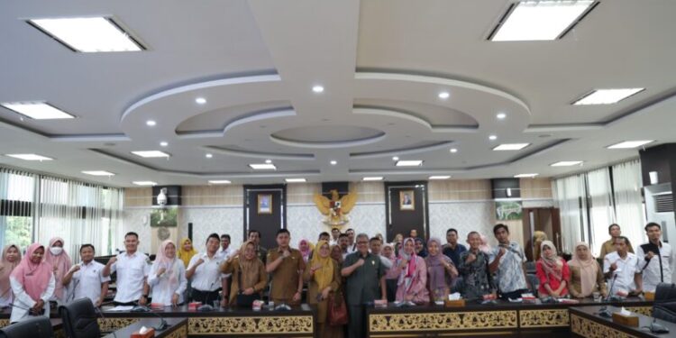 Formasi Tak Tersedia, Tenaga Teknis Non ASN Mengadu ke DPRD Sumbar