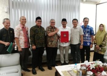 DPRD Sumbar Terima Surat Pengusulan dan Pengangkatan Kepala Daerah