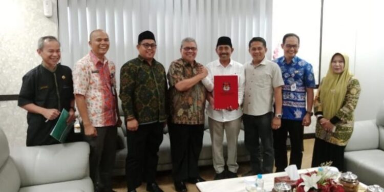 DPRD Sumbar Terima Surat Pengusulan dan Pengangkatan Kepala Daerah