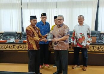 Ketua DPRD Sumbar Muhidi Terima Audinesi FPK