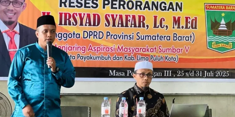 Reses di Limapuluh Kota, Irsyad Syafar Serap Aspirasi Soal Penguatan Kualitas Pendidikan